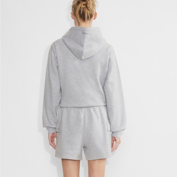 Aritzia Sweaflee Grey Cargo Shorts - Picture 7 of 8